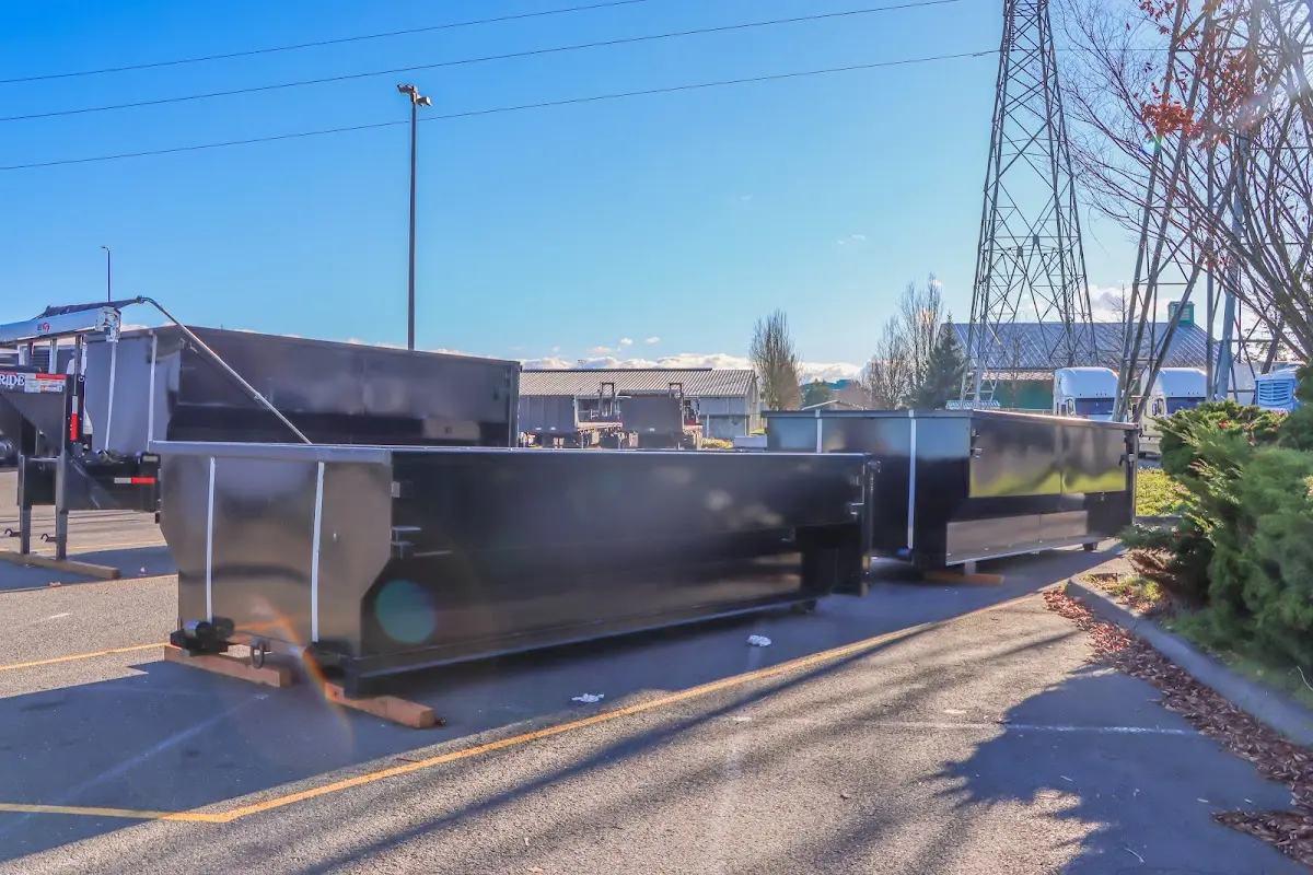 Professional dumpster rental and junk removal service in Saugatuck